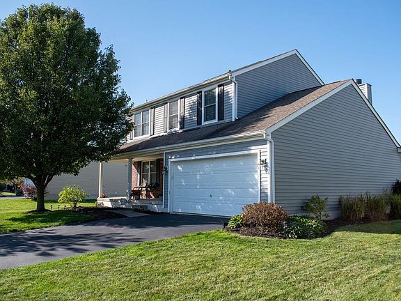 3rd image of 436 Clydesdale Way