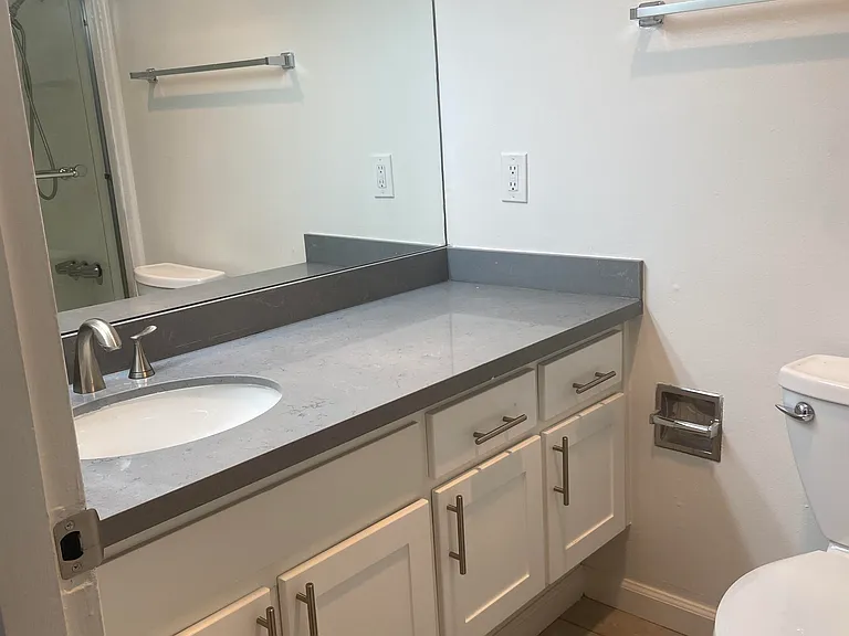 619 N San Mateo Dr #1-21 — Photo 14