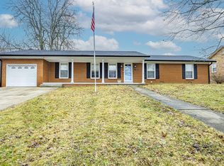 560 Skyview Dr, Paris, KY 40361
