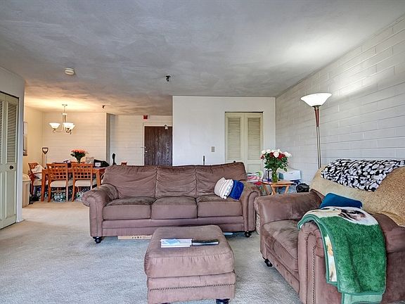 3rd image of 115 W Squantum St APT 501