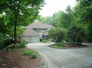 1428 Apple Hill Rd, Cincinnati, OH 45230