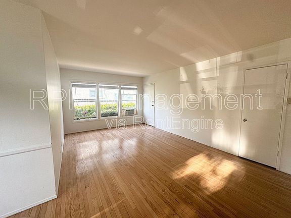 2nd image of 1509 S Wooster St APT 1