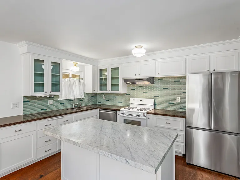 6207 Marlborough Dr — Photo 5