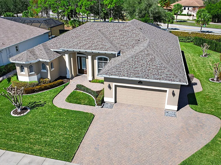 3561 Gatlin Dr — Photo 2