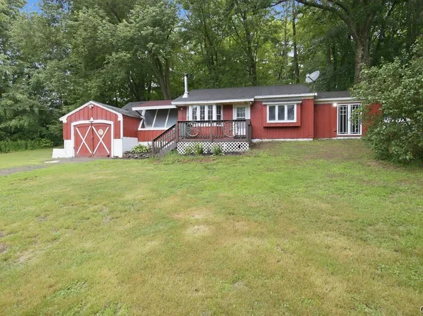 15 Dillion Dr, Parish, NY 13131