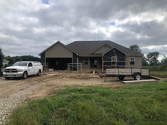 3rd image of 4727 Crescent Ct