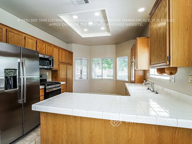 2547 Gemstone Ave — Photo 7