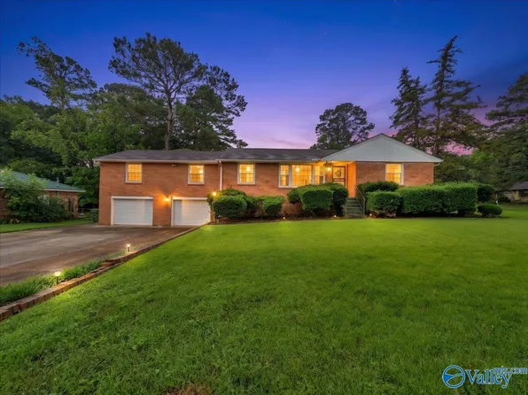 7600 Holland Dr SW, Huntsville, AL 35802