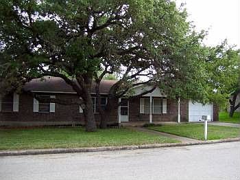 1st image of 215 Forest Trail Dr