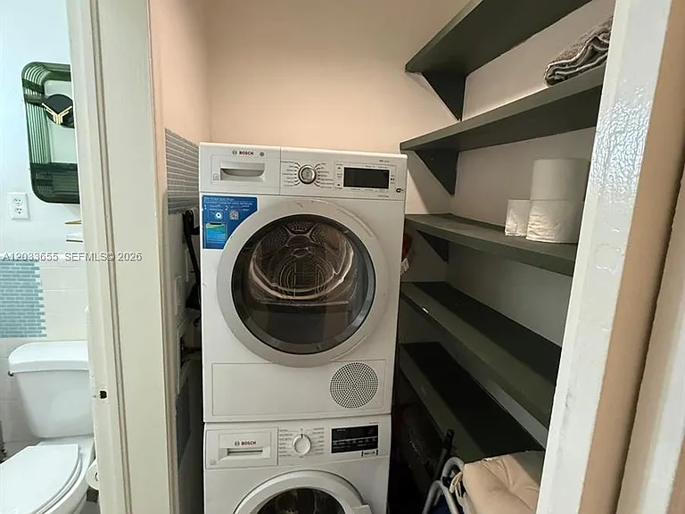 8420 Byron Ave #6 — Photo 9