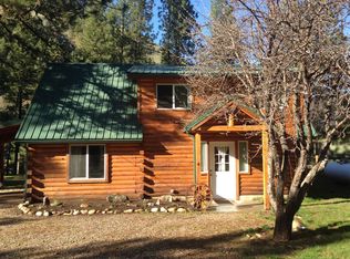 4 Chipmunk Ln, Garden Valley, ID 83622