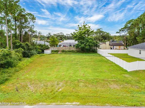 840 Elmont St NW, Palm Bay, FL 32907