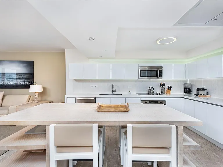 102 24th St #1208 — Photo 13