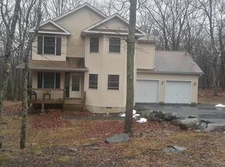 3108 Woodland Ct, Bushkill, PA 18324
