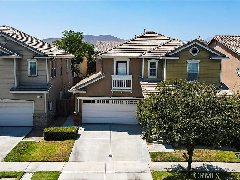 1765 Yvonne Ct — Photo 49