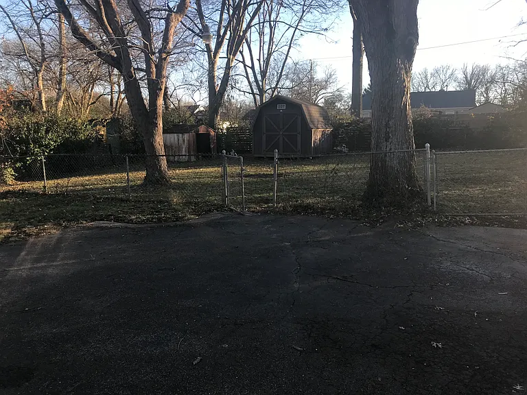 1120 Inglewood Dr — Photo 11