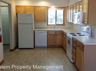 1007 Fulton St, Newberg, OR 97132