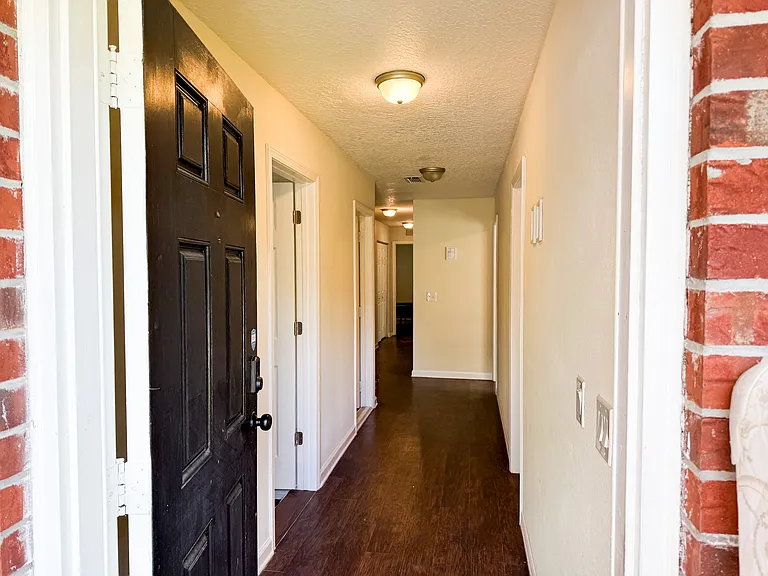 8486 Jasper Ave — Photo 12
