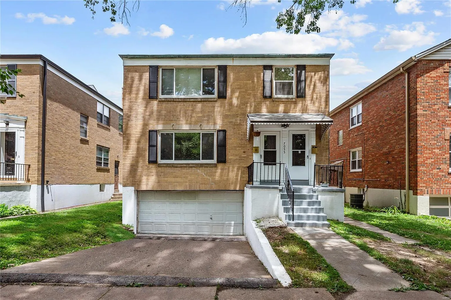 7055 Amherst Ave photo 1