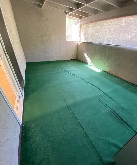 Deck with Screen