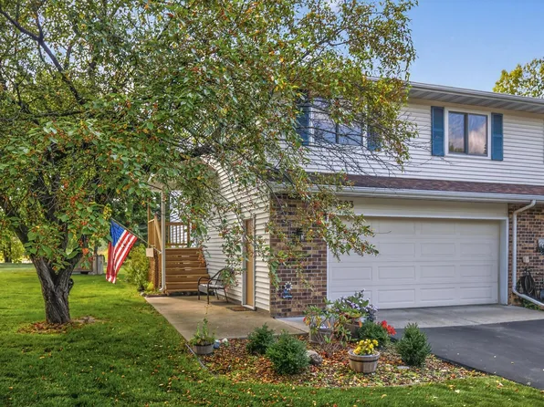 4593 Maple Leaf Cir, Eagan, MN 55123