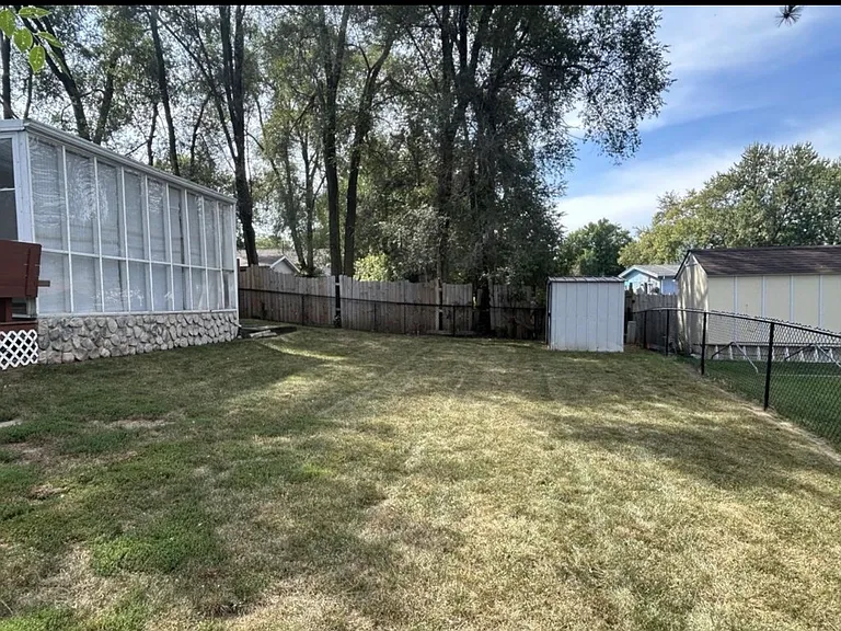 3117 Bavarian Ln — Photo 3