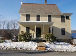 19 Farman Ave, West Lebanon, NH 03784