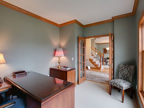 4th image of 2251 Stone Creek Ln E
