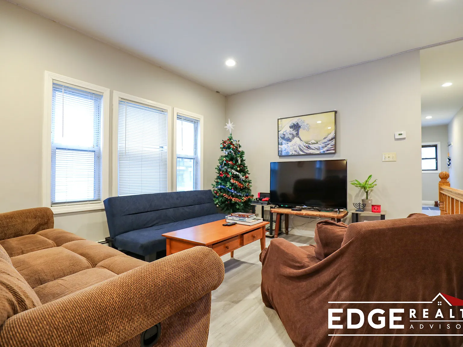 4 bed, 1800 sqft, $5,200 — Photo 3
