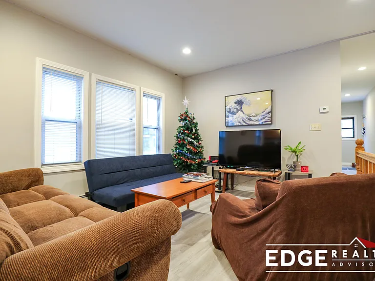 117 Glenville Ave #1A — Photo 3