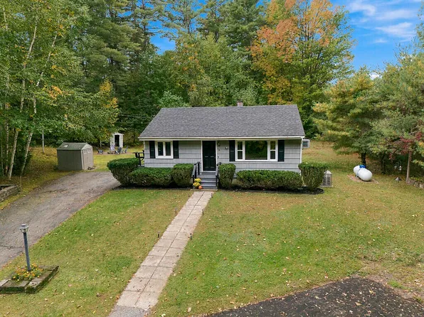 14 Windsor Terrace, Farmingdale, ME 04344