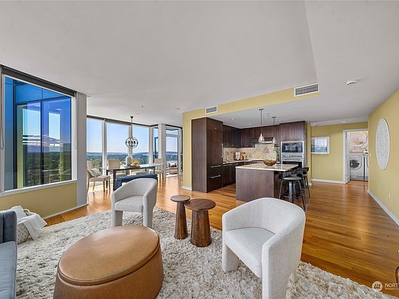 2nd image of 10700 NE 4th St #2912