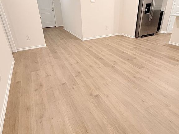 5th image of 5134 Knob Hill Dr