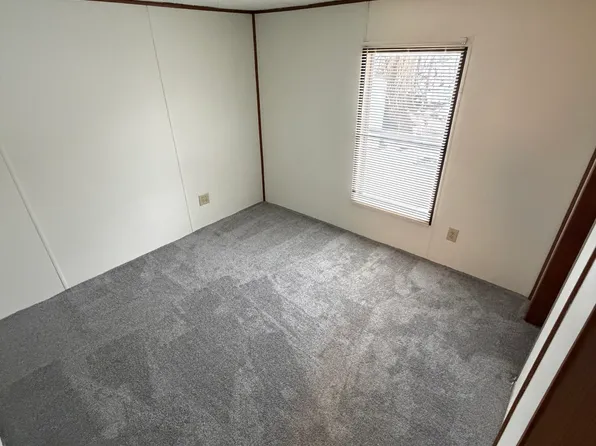 8229 Boston State Rd, Hamburg, NY