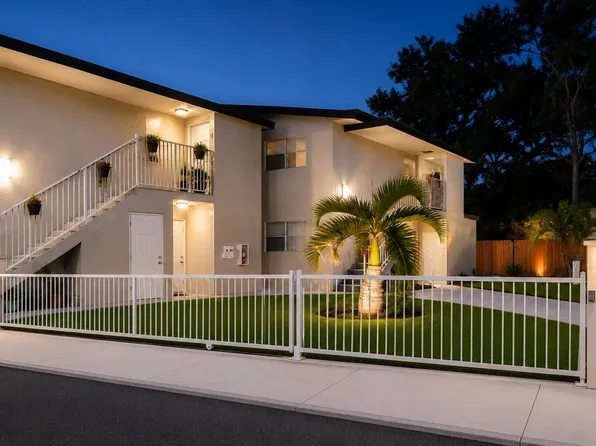 3741 SW 60th Ave, Davie, FL 33314