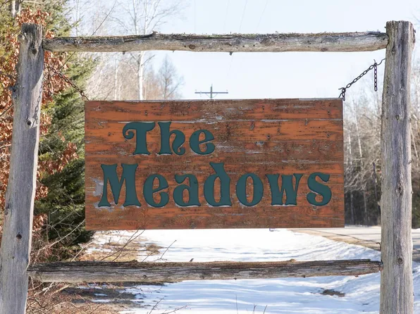 711 Grouse Dr SW, Kalkaska, MI 49646