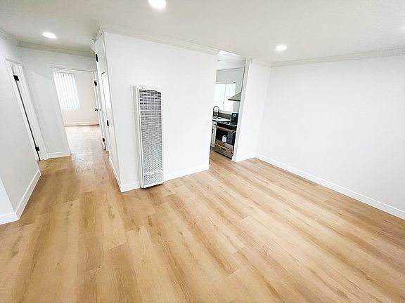 5th image of 5948 Echo St #5948