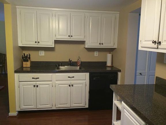10301 kitchen 2_08262015