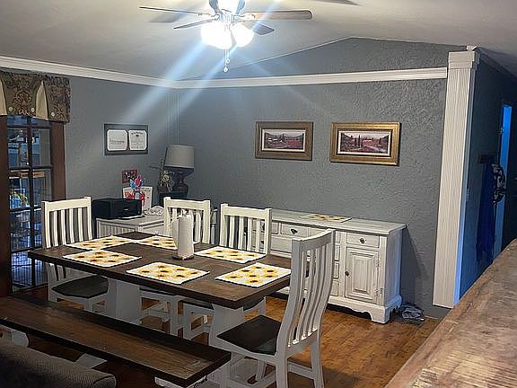 3rd image of 3582 Moonmist Rd
