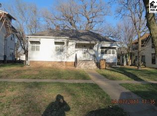 216 S Saint John Ave, Lyons, KS 67554