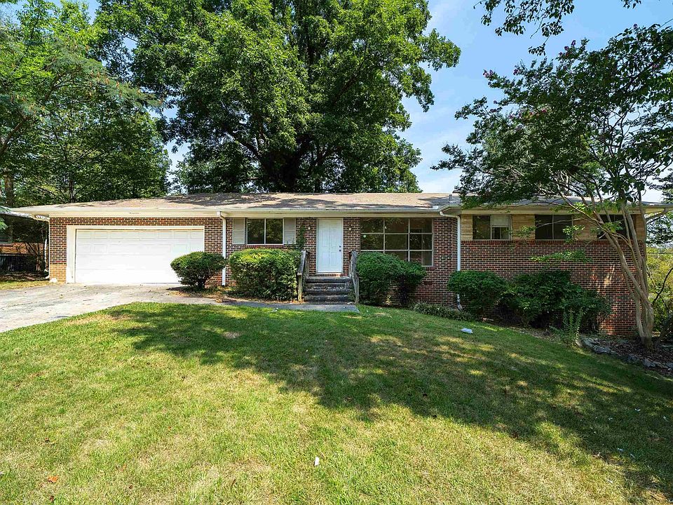 1st image of 957 Hickory Cir