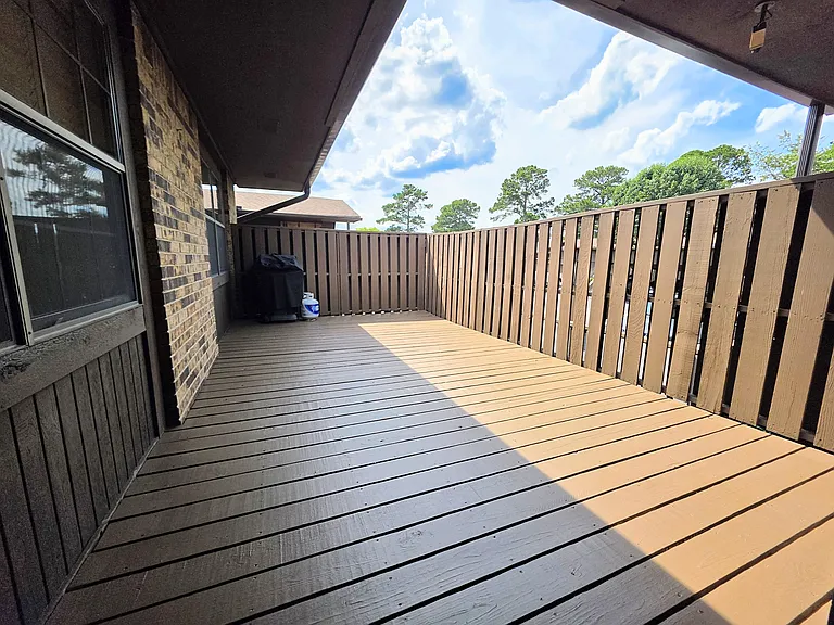 210 Carl Dr #B6 — Photo 3