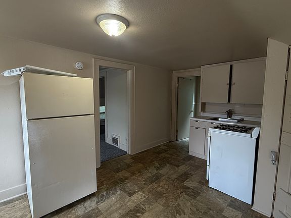 3rd image of 1907 S Wisconsin Ave #1/2