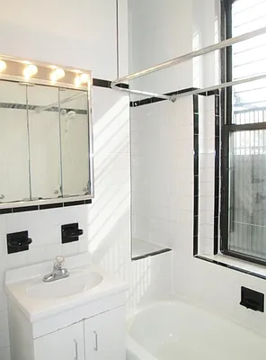 Rented by Keller Williams NYC | media 20