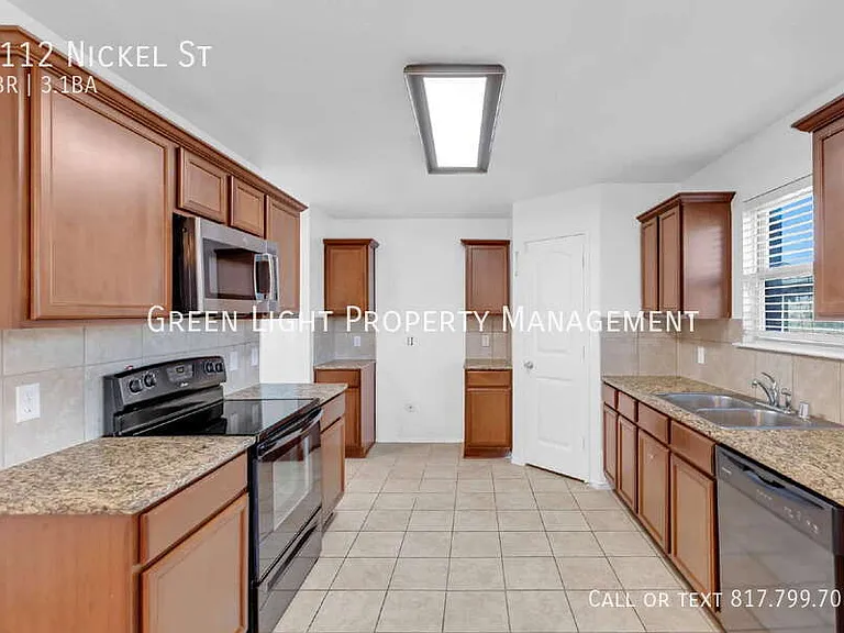 1112 Nickel St — Photo 9
