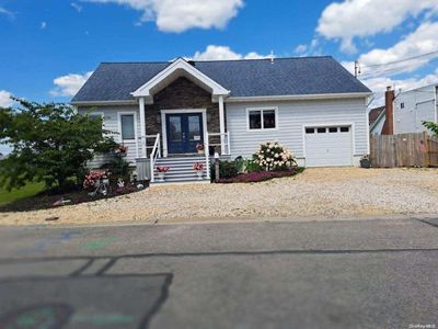838 Atlantic Street, Lindenhurst, NY, 11757