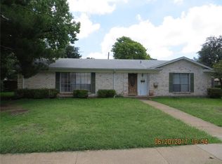 1002 N Cottonwood Dr, Richardson, TX 75080