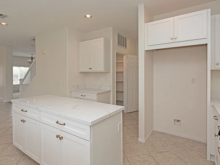 2159 Island Shore Way — Photo 15