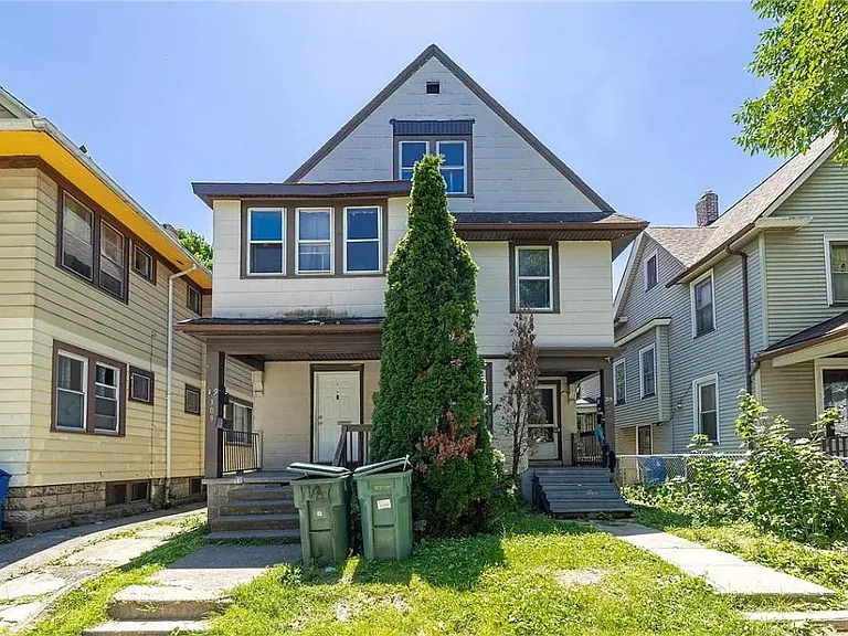 311 Frost Ave — Photo 1