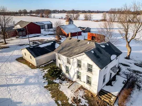 9202 Town Hall Rd, Belvidere, IL 61008